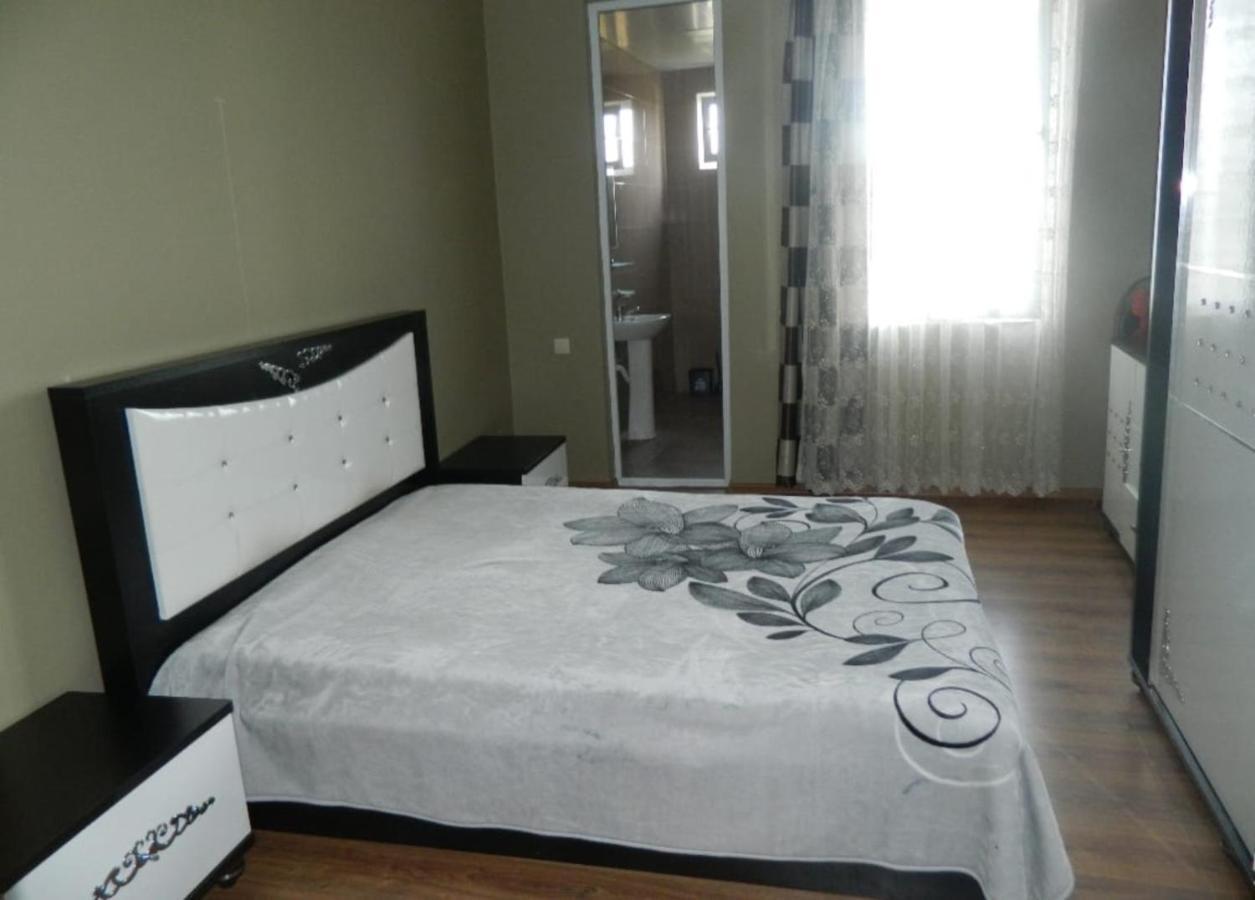 Kobuleti 4-Bedroom Apartment Kültér fotó