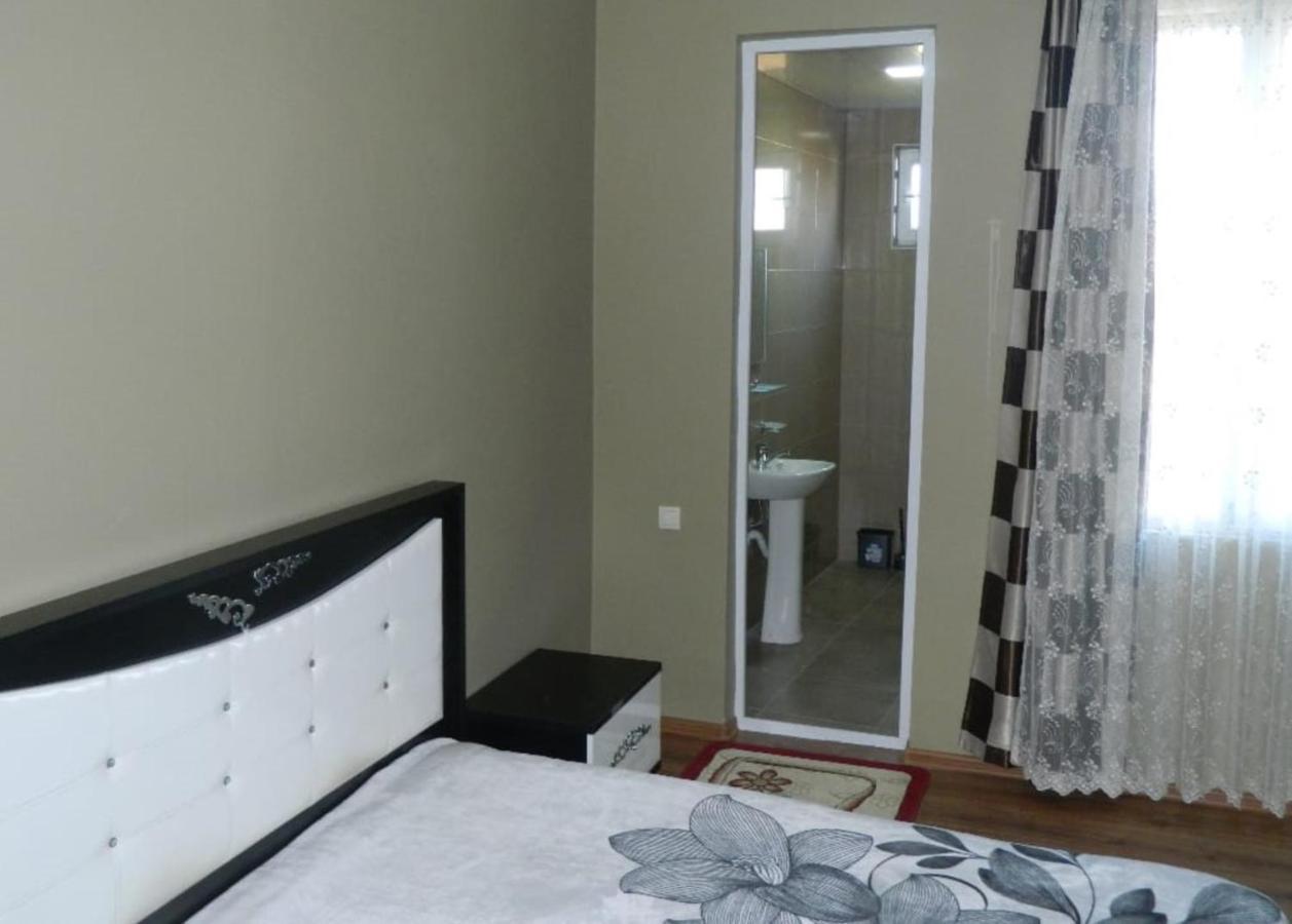 Kobuleti 4-Bedroom Apartment Kültér fotó